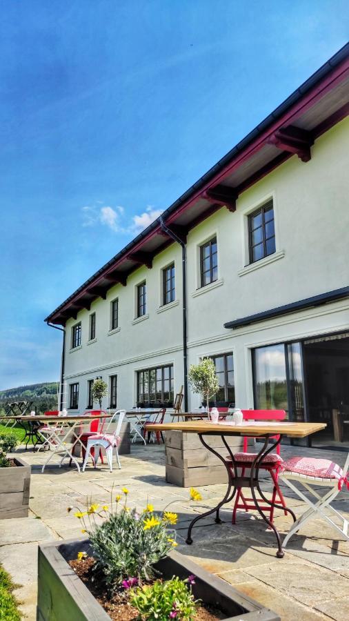Statek Blatiny Snezne (Pardubice) Exterior foto
